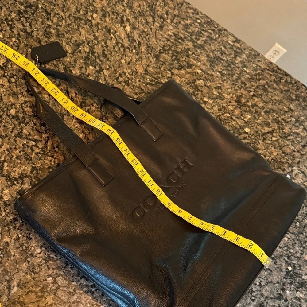 Coach Black Mercer smooth Leather Tote EUC